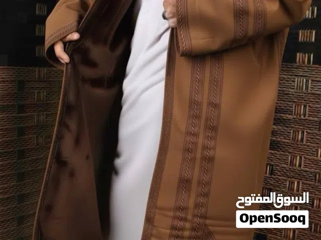 توفرت فروة رسمية رجالي شبابي القياسات  تلبس من وزن 50 الى 120 كيلو  السعر :  30