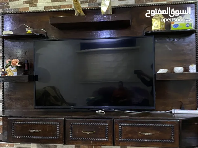 برواز خشبي للتلفاز