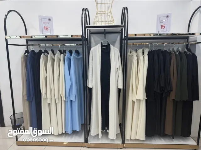 ديكور محل البسة كامل من الالف للياء