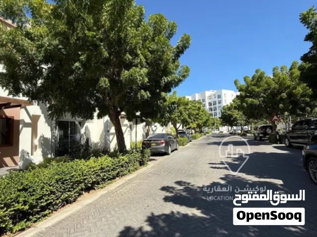 Distinctive Townhouse for salein Al Mouj Neemتاون هاوس للبيع في الموج