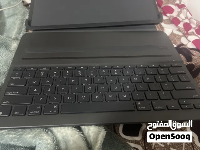 iPad Pro(129)بوصة الجيل الخامس وسعة جهاز 128جيجا بايت