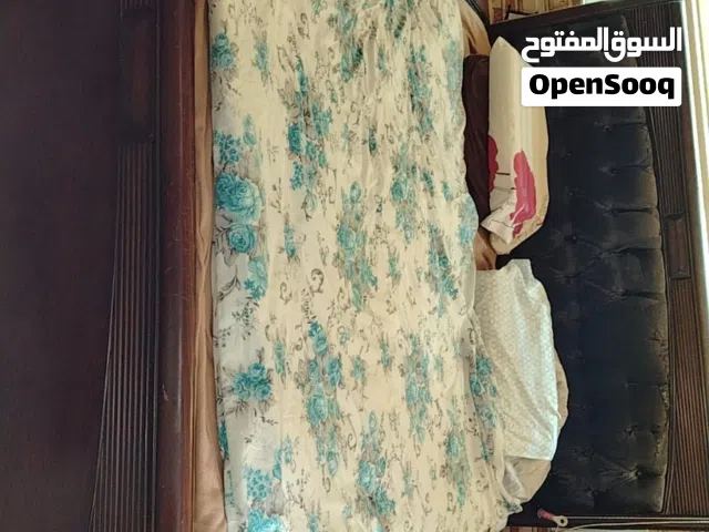 غرفه نوم استعمال خفيف خشب زان