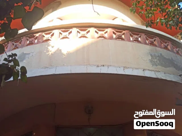 Maison de maître coloniale à vendre de 270 m2 avec 2 façades à Saint-Eugène