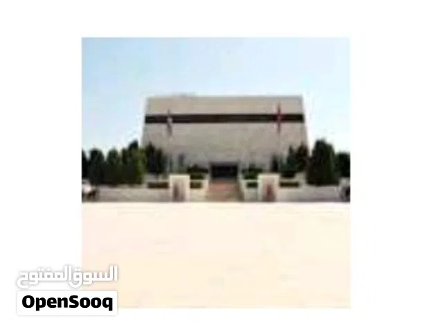 شقه فارغه للايجار المدينه الرياضيه قرب شارع صرح الشهيد بدخله الارز
