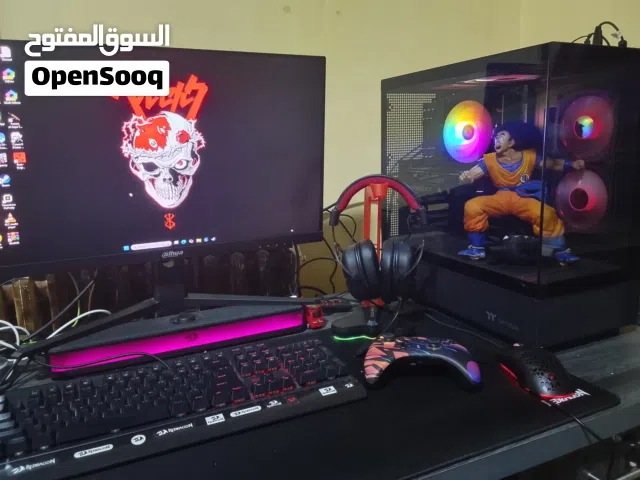 pc gaming مع جميع الاكسسوارات الجهاز وكالة وقابل للتفاوض والكفالة سارية