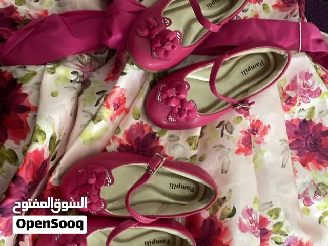 فساتين أطفال