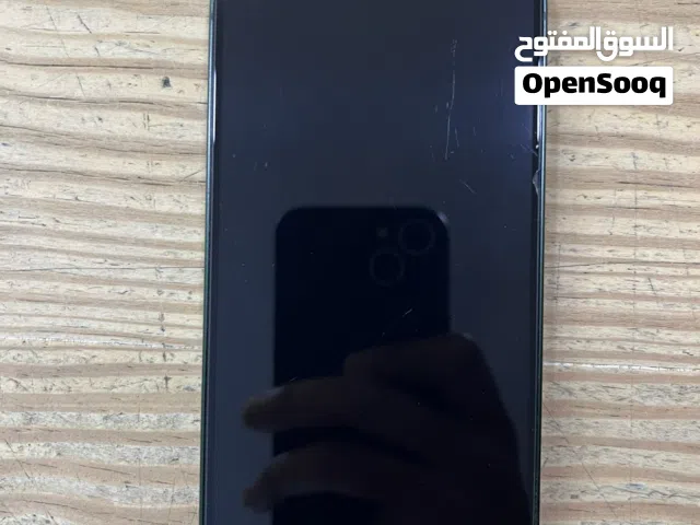 iPhone 13.