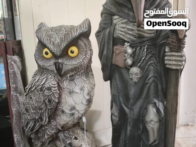 مجسم دكتور الطاعون / Doctor Plague doll figure مجسم البومه / The owl emits light from its eye
