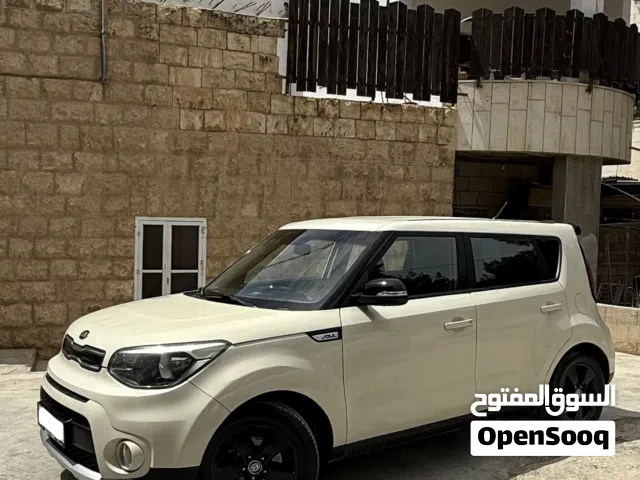2017 كيا سول EX