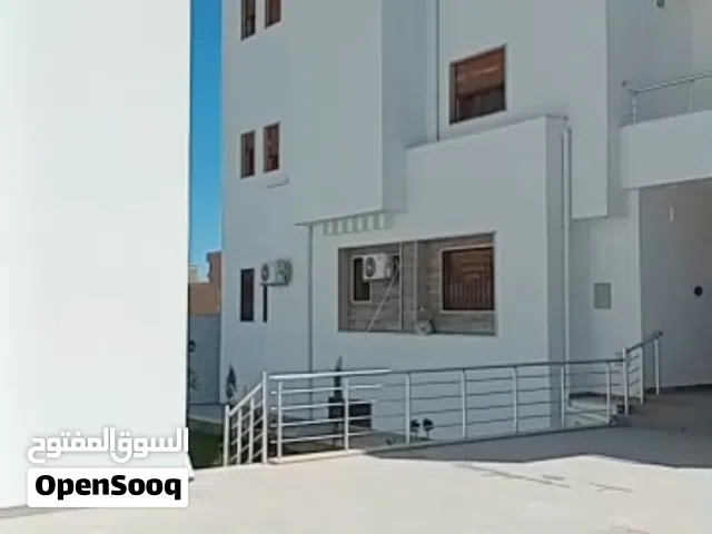 منزل حديث 3 طوابق + طابق أرضي للبيع في شارع مصنع النجمة  .