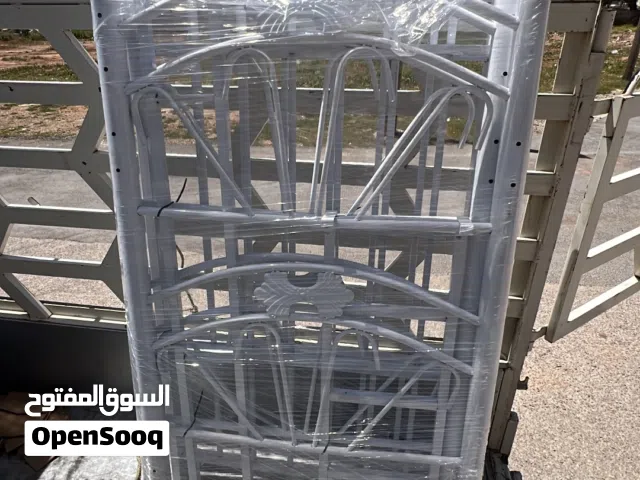 تخت حديد طابقين