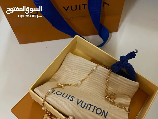 عقد LouisVitton جديد فل باكيج ليمتد اديشن