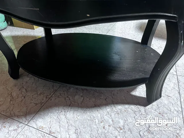 للبيع طاوله فخمة و تقيله بس ب 10 دنانيير