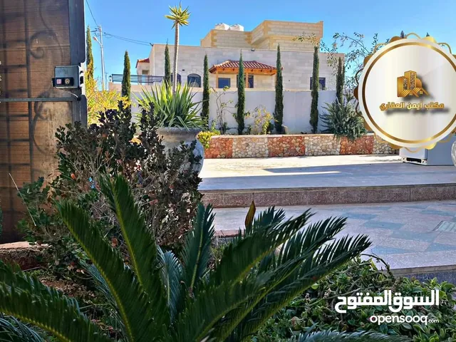 200 m2 3 Bedrooms Townhouse for Sale in Zarqa Madinet El Sharq