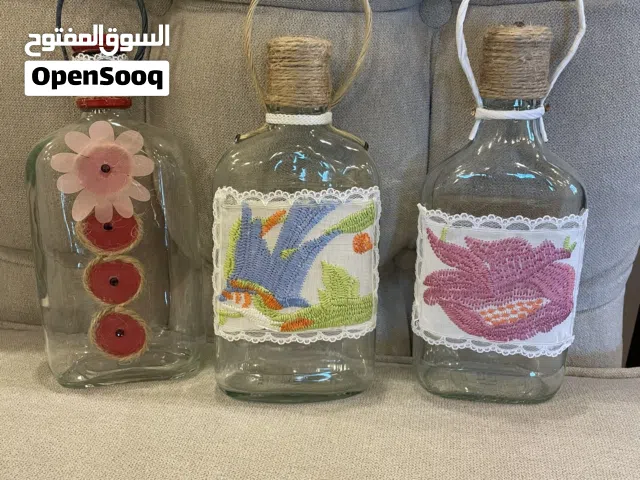زجاجات حافظه للسوائل بأنواعها بأحجام مختلفة
