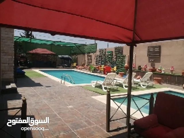 2 Bedrooms Chalet for Rent in Amman Mobes