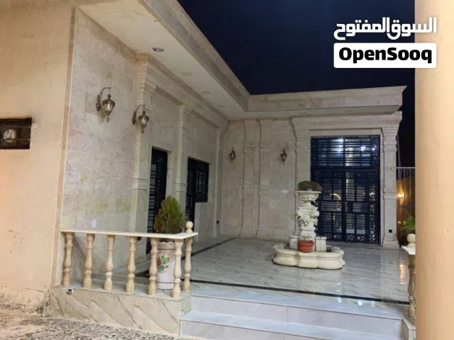 طابق تجاري للايجار في الفنجانية