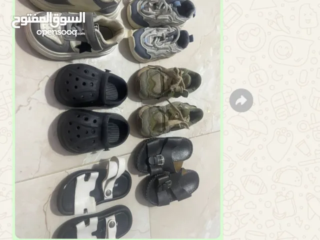 احذية متنوعة سايز 21 لي 24 بحالة جداً جيده