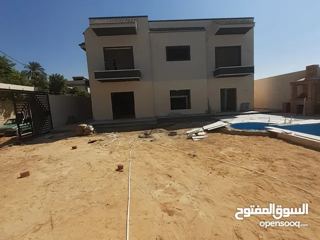 200 m2 More than 6 bedrooms Villa for Sale in Alexandria Borg al-Arab