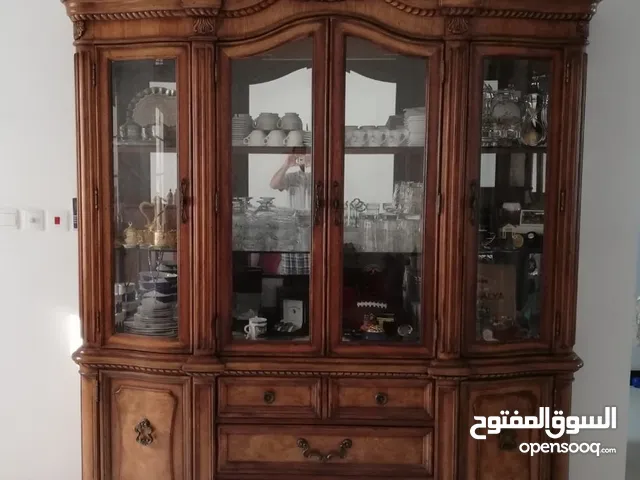 elegant display hutch - خزانة عرض بوفيه مميزة