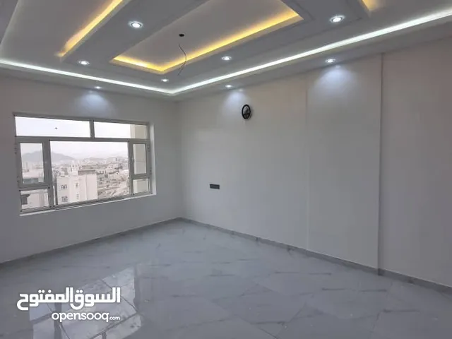 250 m2 More than 6 bedrooms Apartments for Sale in Sana'a Haddah