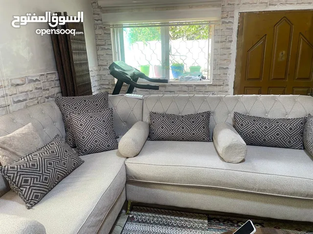 طقم كنب بحاله ممتازه للبيع