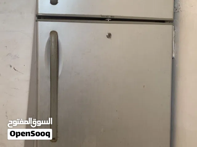 ثلاجتين بحالة جيدة للبيع
