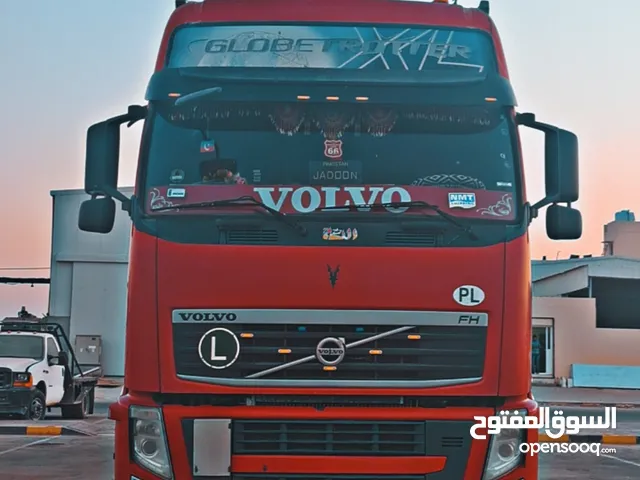 volvo truck and trailer for sale  شاحنة ومقطورة فولفو للبيع بحالة جيدة
