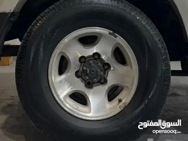 جنوط مع كفرات جيب vxr 1996 تويوتا وكالة