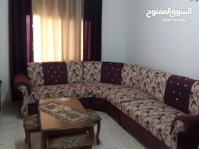 طقم كورنر كنب مستعمل استعمال خفيف بحالة الوكالة
