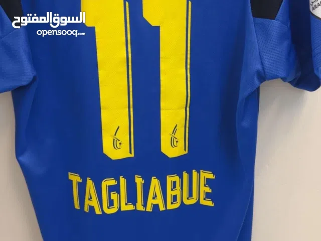 قمصان لعيبه كوره الدوري الاماراتي