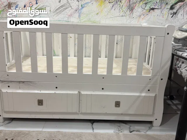 سرير اطفال و سرير هزاز و سياره طفل