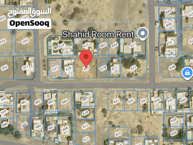 للبيع أرض سكنية في حفيت، ولاية صحم، بمساحة ( 1050متر ) .