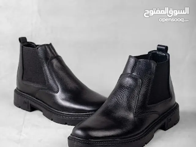 جزمة جلد كلاسيك رجالي بتصميم تشيلسي أنيق