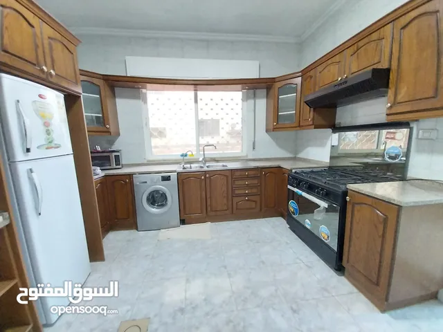 شقة مفروشة للإيجار 170م2 ( Property 19536 )-174847801