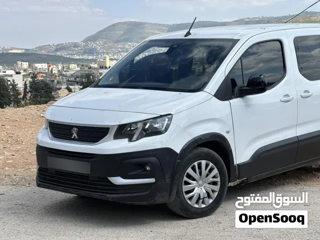 Used Peugeot Rifter in Nablus