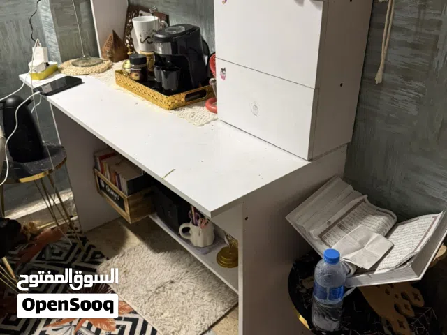 مكتبه كبيره بحاله ممتازه