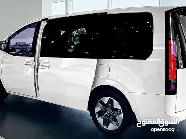 Haice and van 2025 & 2023 for rent with driver daily
