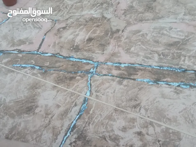 عازل مائي لحماية منزل من الامطار ومواد خاصه بمعلاجة الاشراخ المتواجده بالاسطح