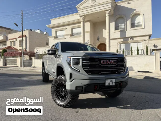 2024 GMC Sierra 1500 AT4