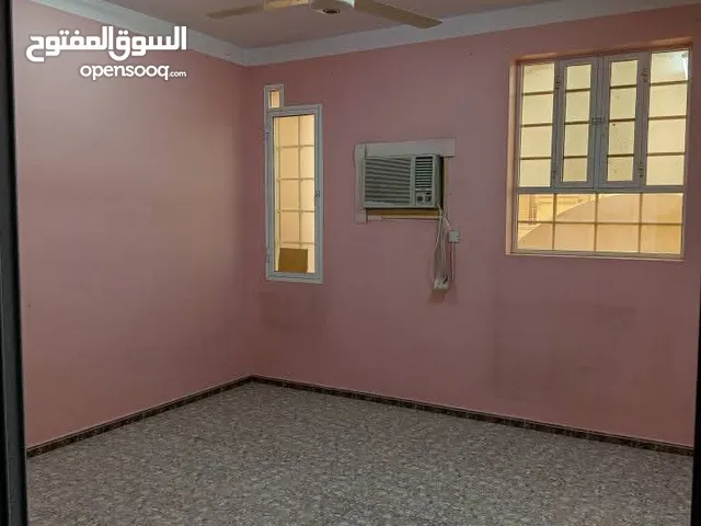 شقة  للايجار بصحار الطريف Apartments for rent in Sohar Al Tarif, near the International Shopping Isla