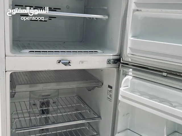 ثلاجة بسعر مغري جدا