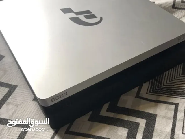 Ps4 slim gran turismo limited special edition ( 1 TB )