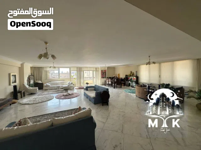 350 m2 5 Bedrooms Apartments for Sale in Cairo Maadi