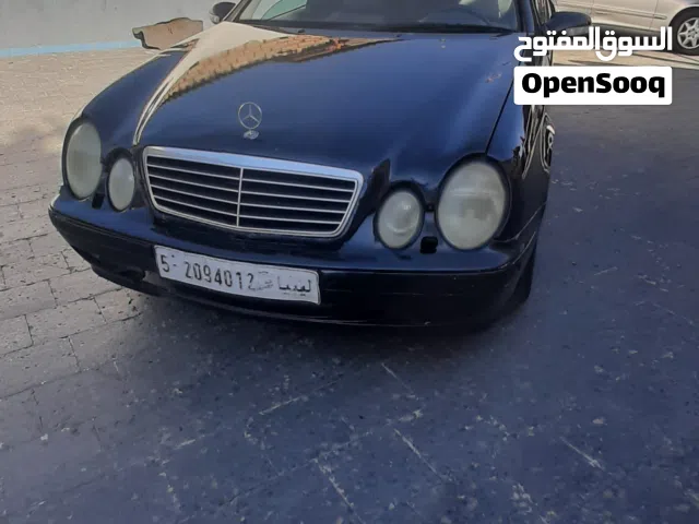 2002 مرسيدس بنز الفئة-CLK CLK 320