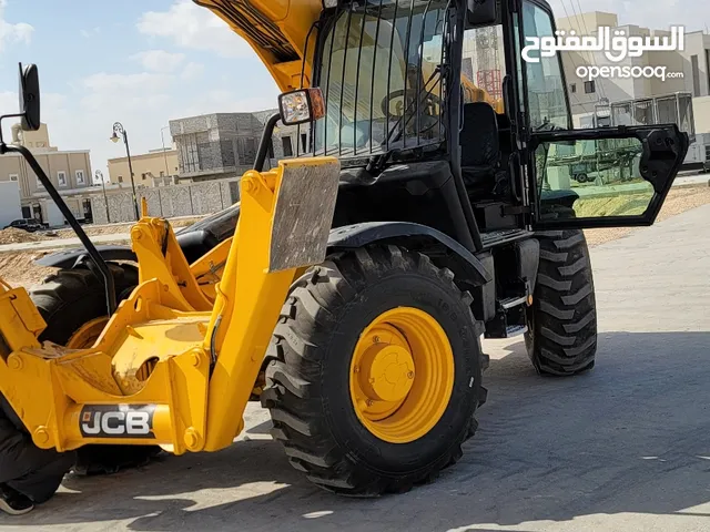 2014 Forklift Lift Equipment in Al Riyadh