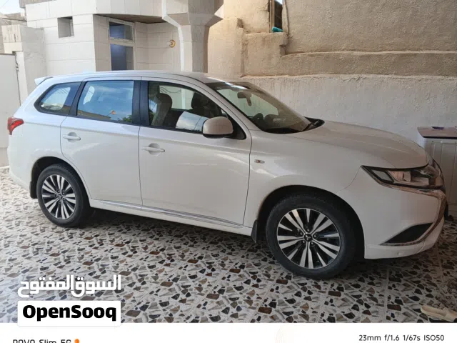 ميتسوبيشي اوتلاندر موديل 2022 للبيع