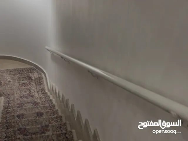 250 m2 More than 6 bedrooms Apartments for Rent in Hawally Jabriya