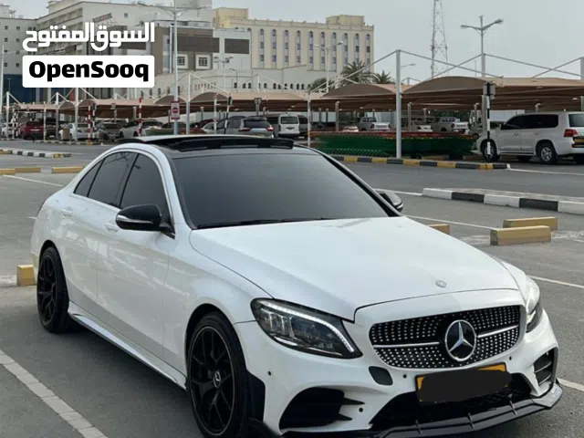 2015 مرسيدس بنز الفئة-C C 300