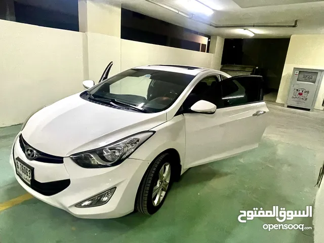 Huyndai elentra coupe Gcc specifications